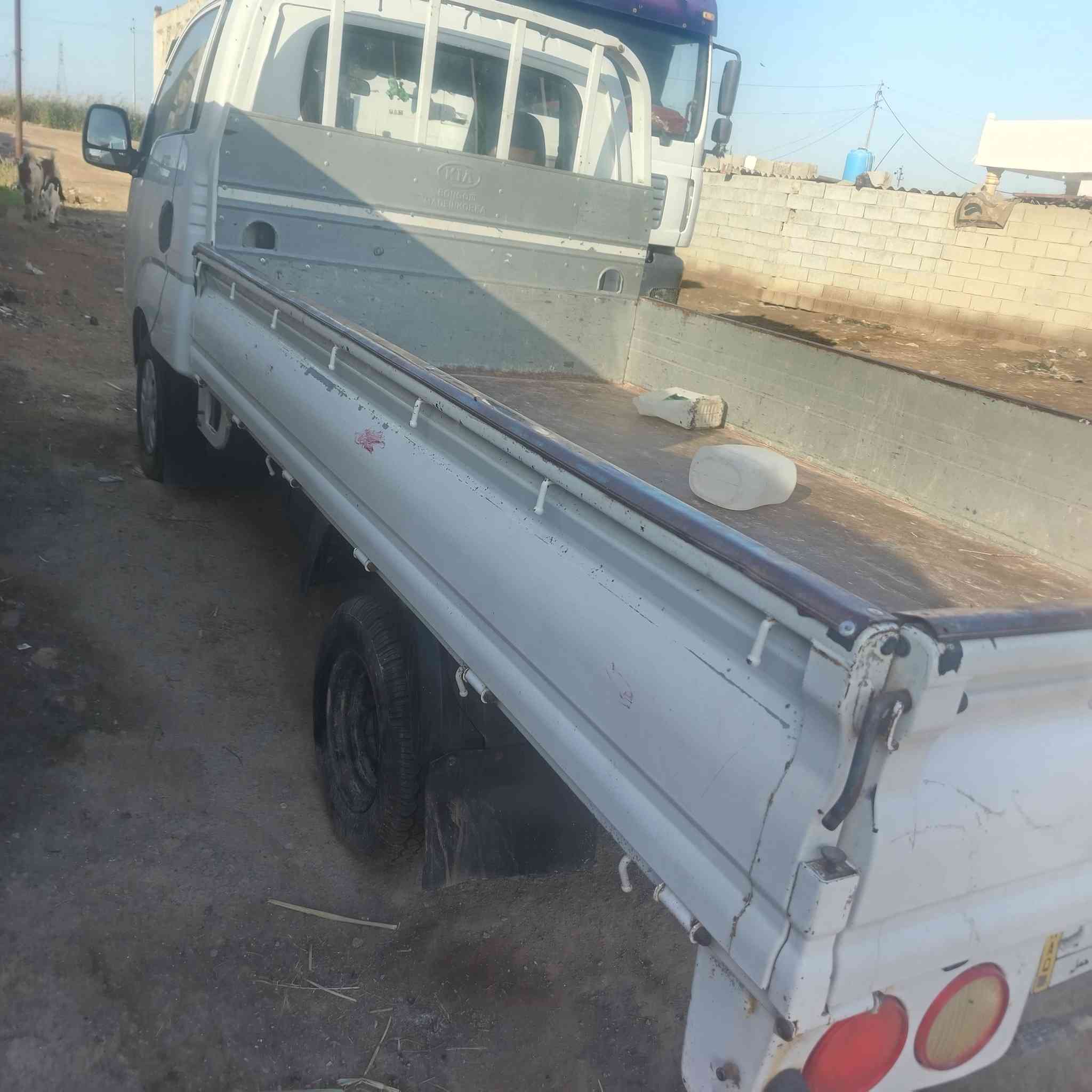 للبيع كيا موديل ٢٠١٧ رقم واسط ومكفوله كفاله عامه للاتصال ع صاحبه ***********
