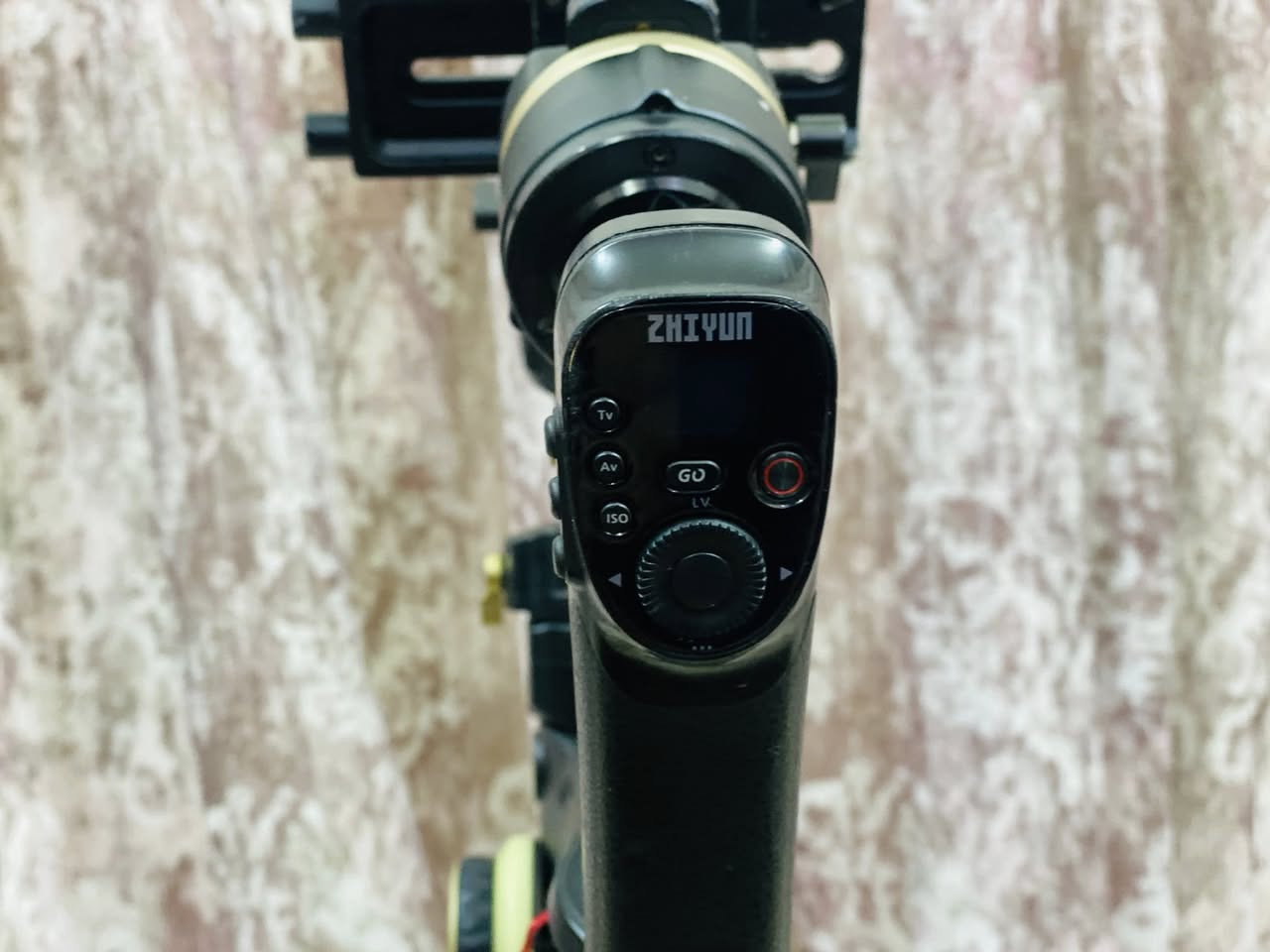 رونن CRANE 3S
شغال او نضافه 100/100
***********
