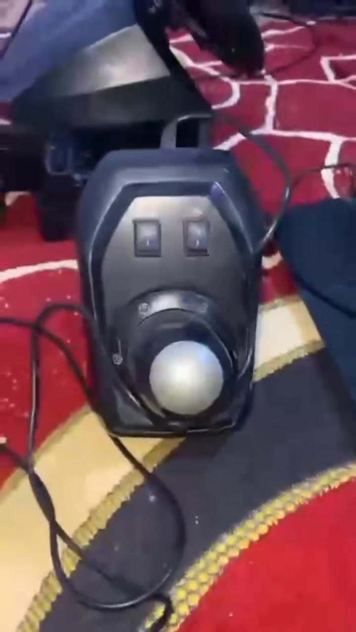 دركسون V9الجيل الأول كامل ملحقات سعر 100بي مجال


**إذا كنت صاحب هذا الإعلان وتريد حذفه لأي سبب، رجاءا أرسل رسالة إلى الدعم الفني**