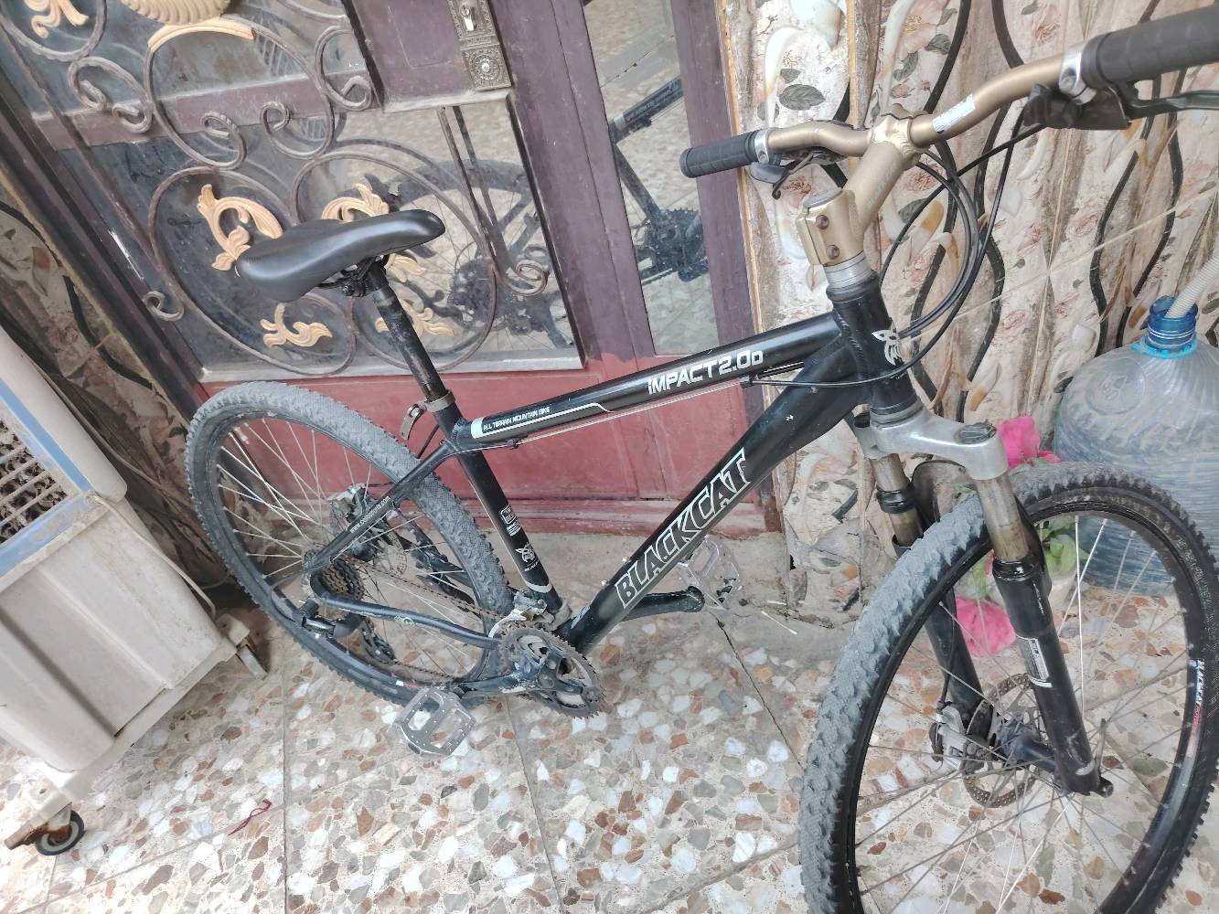 100بي مجال
احسن نوعيه بلاك كت المنيوم حجم 26
مابي نقص 
بلديات
ب 100بي مجال بسيط لاتكسر بسعرة