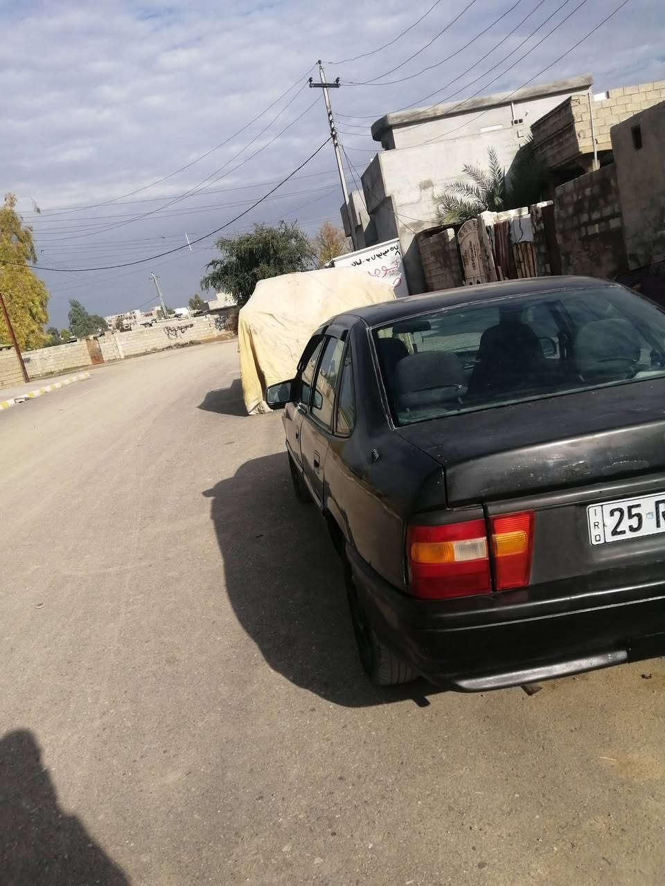 اوبل مديل 91بسمي سنويه ل30حجم 20سيارة نضيفه السعر 36بي مجال قليل مكاني كركوك داقوق   رقم***********
