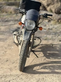 دراجه بوكسر موديل ٢٠٢٣  بدون رقم ولا أوراق اكفلكياسرقه وعشائر دراجه خي...