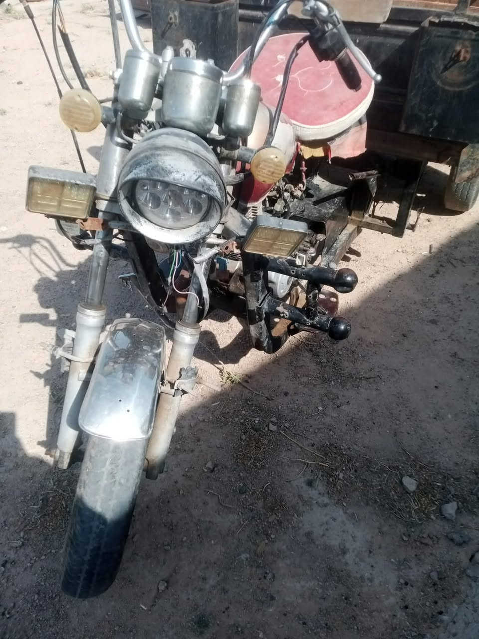 ستوته للبيع موديل 16 كلك مكفول ركبه شاصي محرك نضيف شراي يتصل *********** السعر 750 مكاني النجف الحيدريه عمود 504

