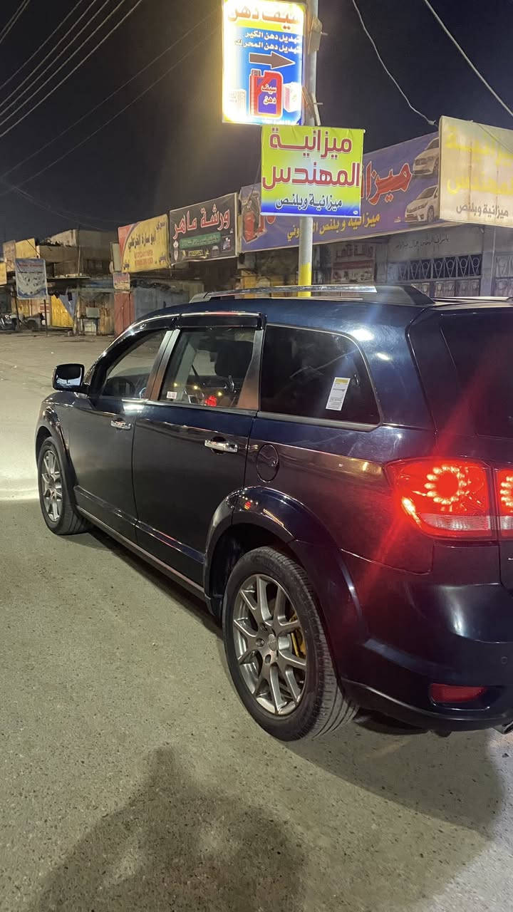 ج  جورني موديل 2013
السياره حادثهة دعاميه  وبيهة صبغ بجم اثر جراد
 تجي تفحص سونار  كير مكينه كفاله سياره حلوه وجاهزه حدايه نعمه من الله السعر 120 وبيهة مجال
***********
