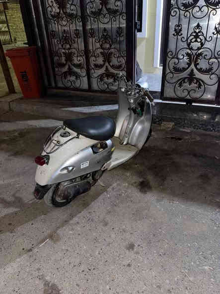 السلام عليكم دراجه كلاسيك عبد الحليم للبيع هندر واحد وسلف إذا اطلع مسافه يشتغل يعني باتري ضعيف حلوه شلعه و معدل وكهربائيات كله شغاله سعر225 مكاني بغداد البلديات و بيها مجال الطيبين الدراجه تأخذه مثل ما بالصور ***********
