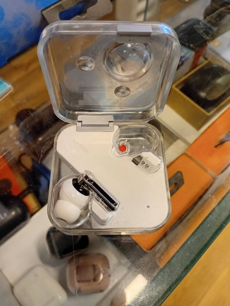 السلام عليكم 

سماعه ماركة (1) NOTHING ear

تك يسره فقط اليمنه ضايع

السماعة الها تطببق خاص بيها

السعر ٣٠


**إذا كنت صاحب هذا الإعلان وتريد حذفه لأي سبب، رجاءا أرسل رسالة إلى الدعم الفني**