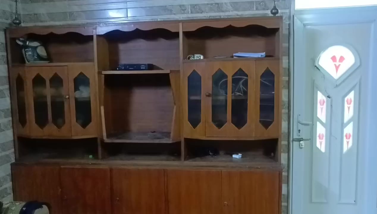 بوفيا للبيع السعر 100الف
***********
