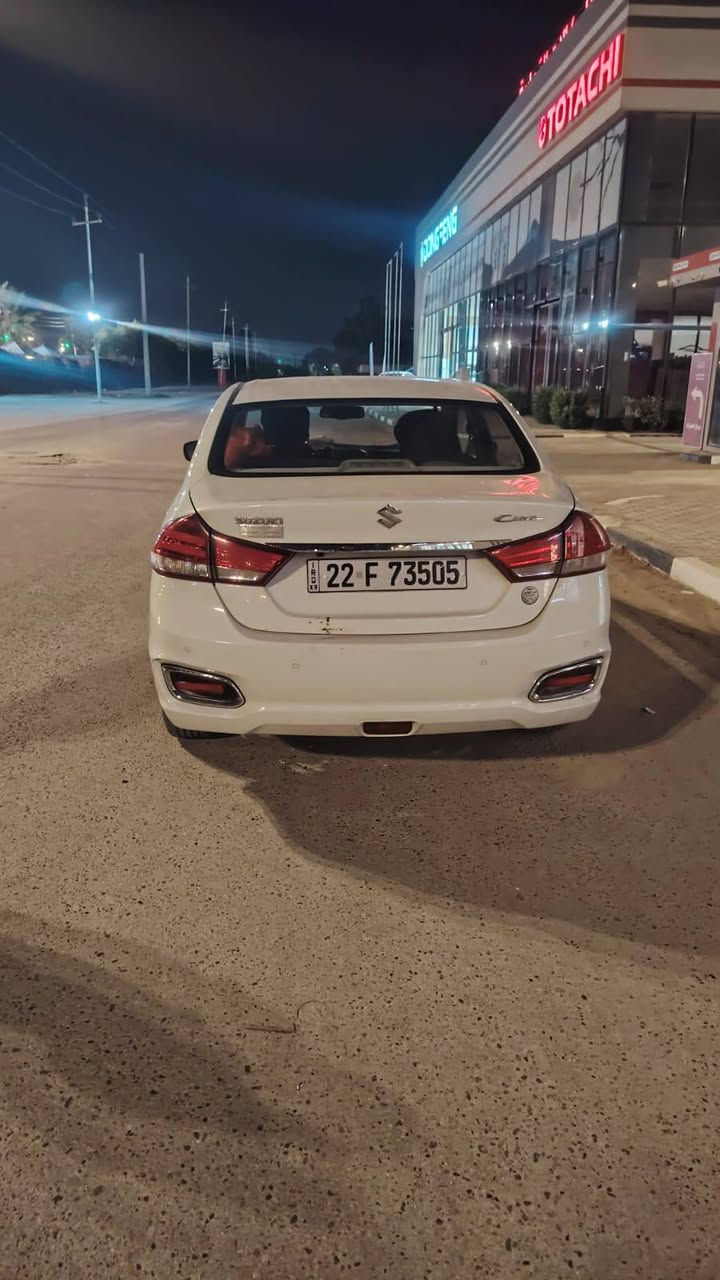 للبيع سوزوكي سياز موديل 2022 السعر 110وبيها مجال
سيارة نظيفة جداً واستعمال شخصي
🔹 محرك 1.5 لتر – 4 سلندر اقتصادي
🔹 قير أوتوماتيك CVT
🔹 صرفية بنزين ممتازة (اقتصادية جداً)
🔹   بلوتوث + USB
🔹 تحكم بالمقود
🔹 كاميرا خلفية + حساسات (حسب الفئة)
🔹 مكيف بارد جداً
🔹 جنوط
🔹 وسائد هوائية + ABS
🔹 ما بيها حوادث مؤثرة 
العنوان النجف ***********
