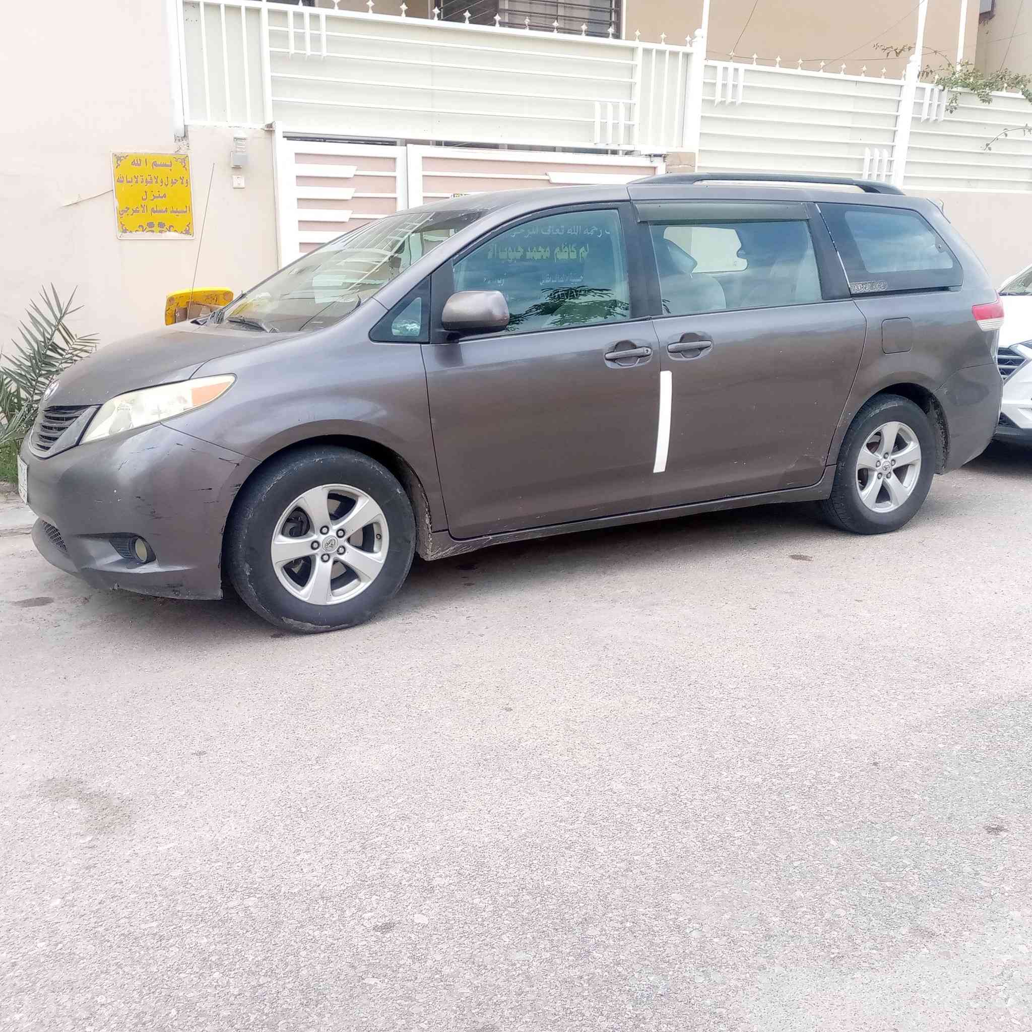 سلام عليكم سينا للبيع 2012السياره جاهزه من كلشي ***********
0783405299
