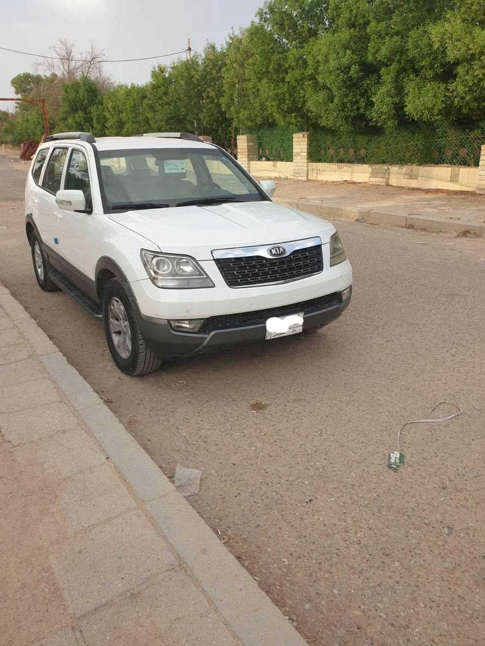 مهافي خليجي موديل 2016 رقم بابل باسمي  السياره كفاله من الضربه والصبغ  ما عدا بارد بسيط جدا بالجاملغ الأمامي جهة السايق  مواصفات السياره فور ويل  حساسات إماميه خلفيه كشن جلد   للبيع او مراوس بسياره لاندكروزر. للاستفسار الاتصال على الرقم ***********

