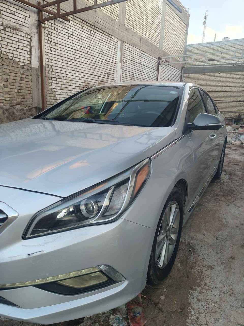 سوناتا مديل 2015 رقم اربيل تريد تحويل تريد وكالة مكفولة كير ومحرك وشاصي بيهة  بنيد مبدل بارد جاملغ وبلباب السايق وبيهة شوية حالوب بلقمارة  تبريد وتدفئة  نضامهة سبورت دواخل حلوة اشاير بلمري سيارة فول نضافة السعر (105) وبيها مجال للشراي  مكاني النجف اتصال ( *********** ) النجف, العراق
