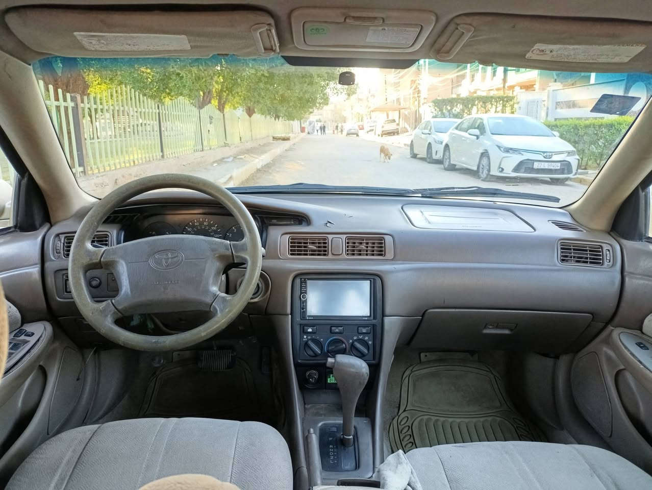 السلام عليكم عندي كامري موديل 2000 رقم بغداد انكليزي تبريد شغال صدر خلفي وامامي جديد السيارة جاهزة بيها نواقص بسيطة وبيها المحرك بي خيط تبخير بيها مكانات صبغ ابيع حزام
سعرها 65 وبيها مجال بسيط مكانها بغداد حي الخليج دور مجلس النواب 
 ***********
***********
