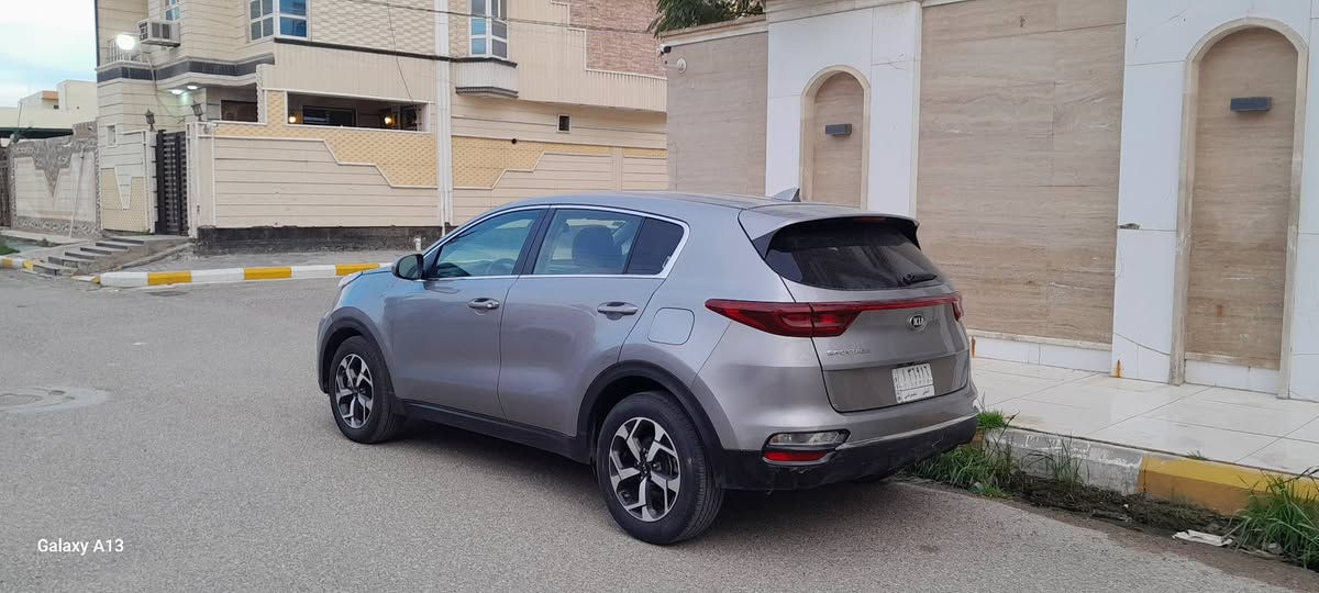 سلام عليكم سبورتج موديل 21 ورد امريكي بيه قطعتين صبغ جاملغ وبنيد فقط محرك 2400 سياره جاهزه من كلشي شاشه كامره حساس رادار السعر 165 وبيه مجال *********** معرض اوتو المثنى
