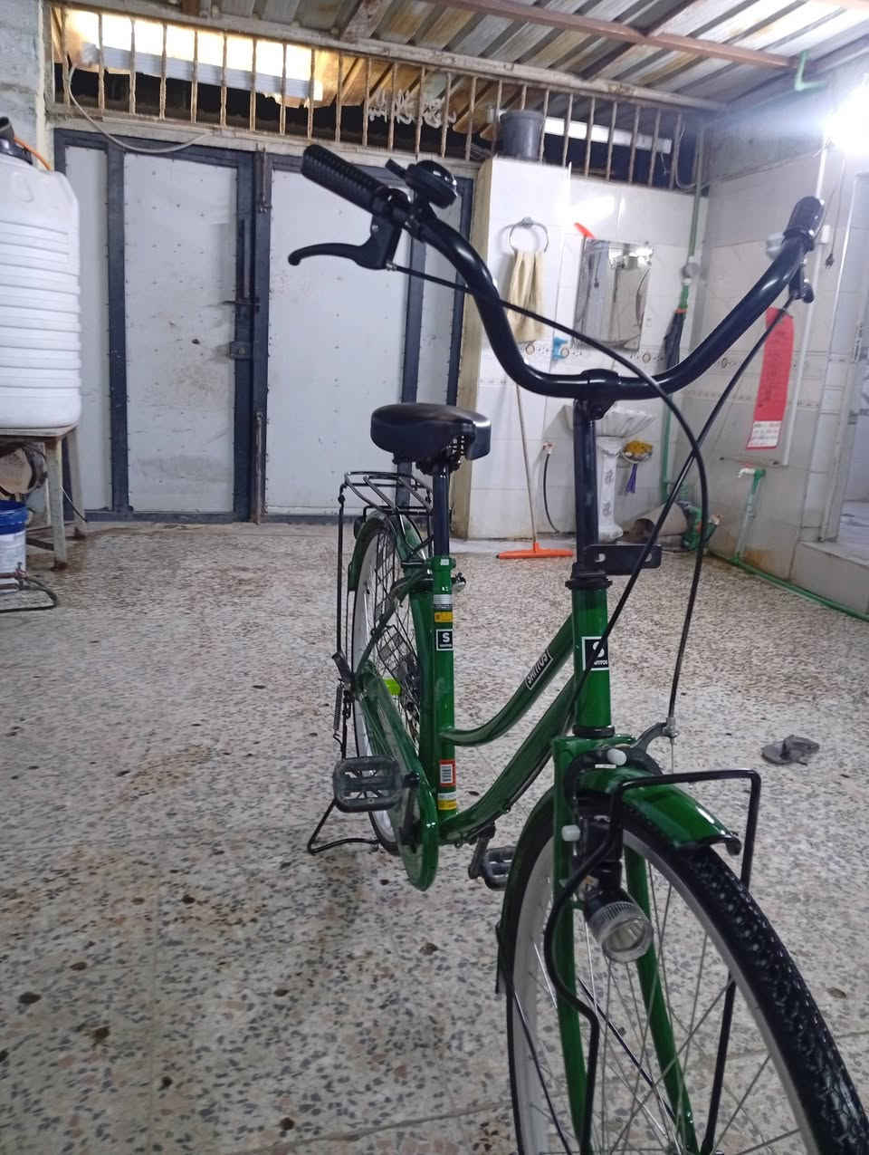 السلام عليكم باسكل لبيع حجم 26مديل 19سعر 150وبي مجال قليل مكان البصره رقم ***********
