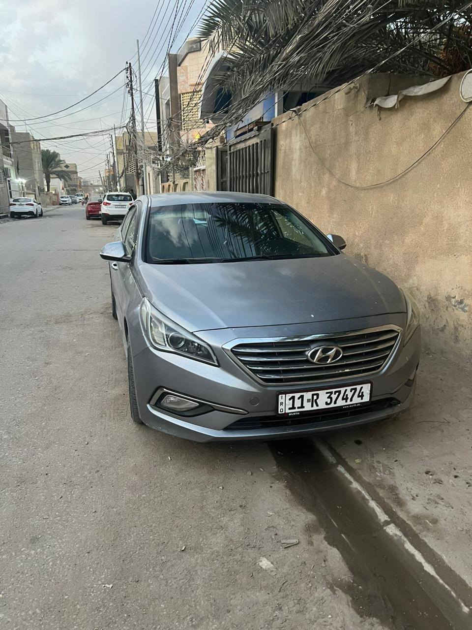 السلام عليكم
سوناتا 2015 سياره ماشيه 100 الف فول بصمه رادارات تبريد بيانو شاشه جبيره تدفئه كشنات سياره حداديه جيديه اللّٰـه شاهد ما صار شهر مـن بدلتها كلها نفضتها نفض سياره ترايك شرط سياره برغي متفتح بغداد دولي بأسمي (مكاني نجف) السعر (125) الاتصال 
***********
