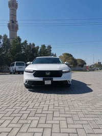 للبيع اكورد EXL2025. السعر 21000 مرقم وكامل صور الحادث بالمنشور البنيد...