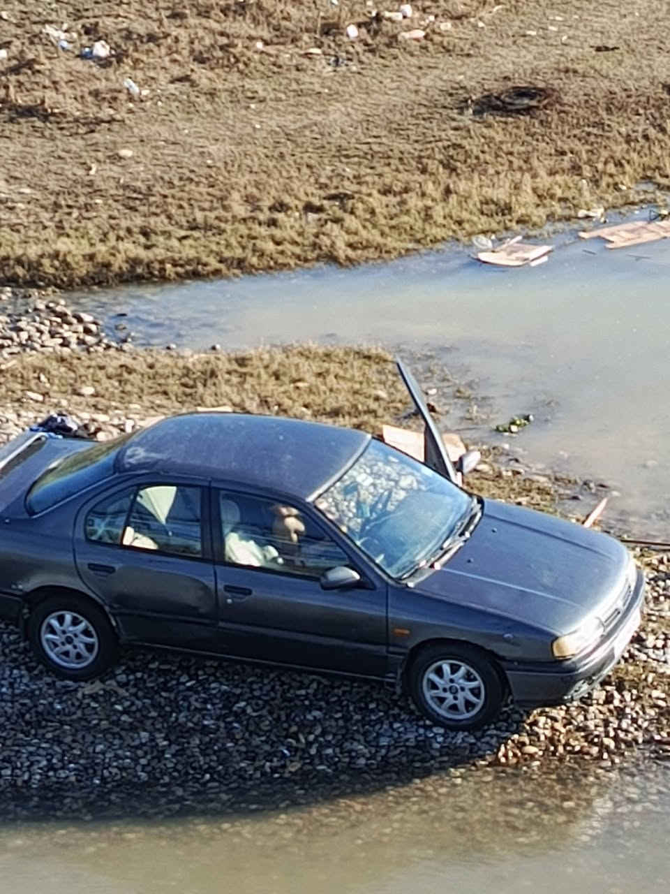 السلام عليكم للبيع سياره
نيسان برامير رقم صلاح الدين دولي 
شرط التحويل أو تريد ركاله 
موديل 1993 سنويه لل30 
محرك16 جديد كير جديد 
صدر جديد باتري جديد 
كهربائي كله شغالة 
تواير جدد السعر 35 
***********
