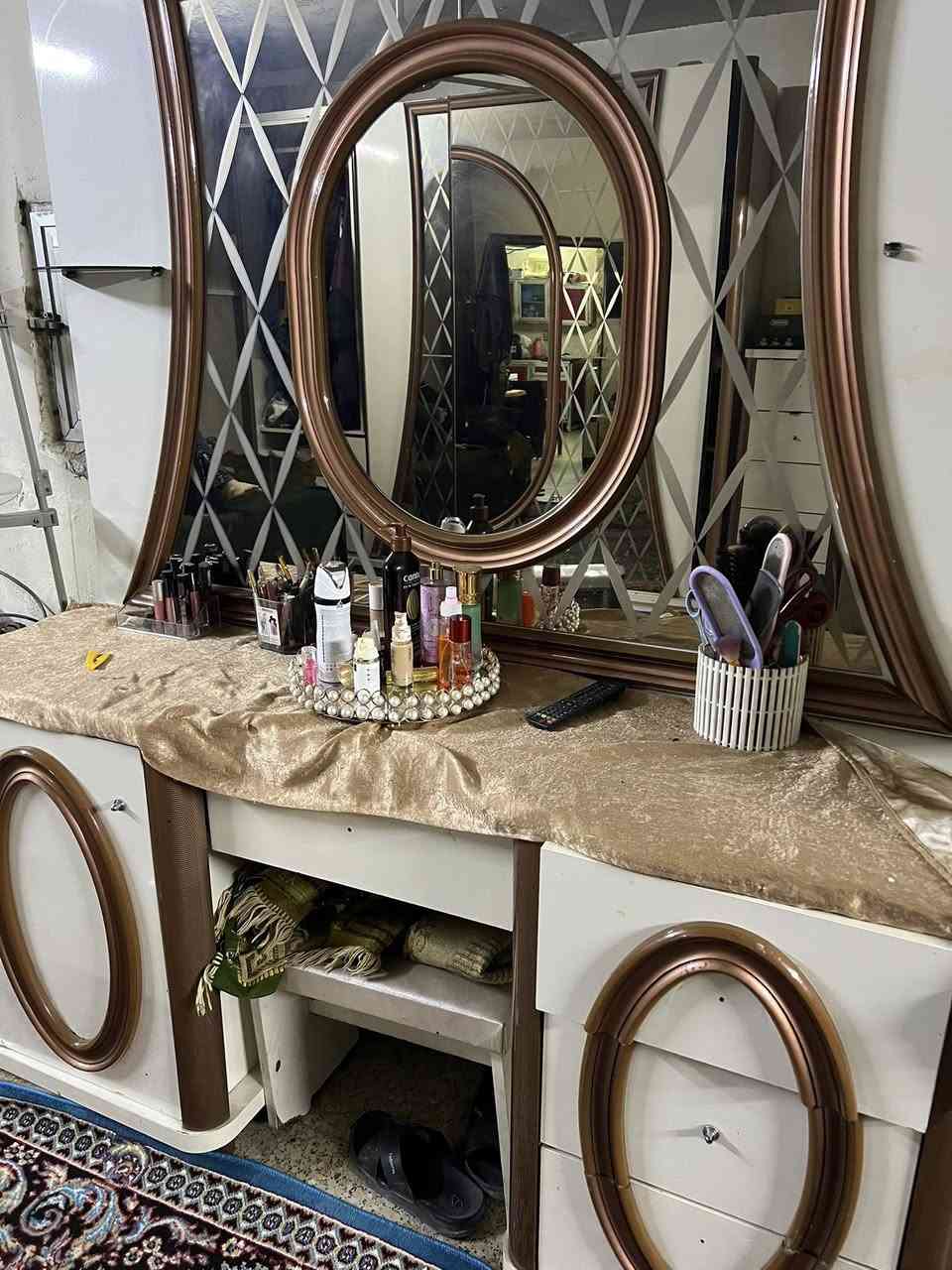 غرفه تركيه للبيع خشب ثكيل بس بيهه تصليحات سعرهه 200وبيهه مجال


**إذا كنت صاحب هذا الإعلان وتريد حذفه لأي سبب، رجاءا أرسل رسالة إلى الدعم الفني**