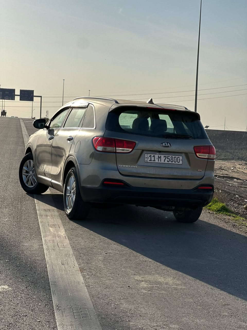 السلام عليكم
كيا سورنتو موديل 17 رقم بغداد 
ب اسمي 
محرك 4 سلندر GD جديد 
 كير كفاله
كراسي كهرباء 
جنطه كهرباء 
3 قطع تبريد 
7 راكب جلد 
محرك كير كفاله وين ميعجبك االسعر ١٦٥ وبيه مجال 
***********
*********** 
العنوان بابل
مراوس حسب القناعه
