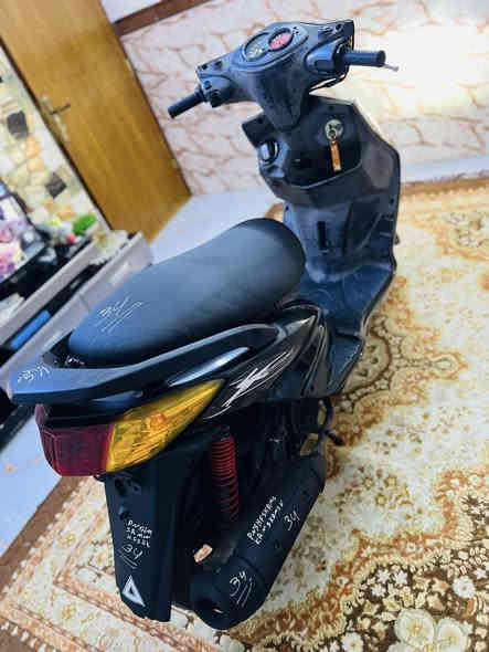 السلام عليكم سكنس ياباني قبق نفخ ستان كهربائي  فحل نوزل خطين    حديث مال رمبه جديده لوك مكفوله كفاله عامه مكينه. برغي ممفتوح بيه شلعه معدل فول جيب عشرين فيتر وياك اذ مفتوح بيه برغي تاخذه بلاش قبل شهرين نزله من الرمبه. كهربائيات كله شغاله اوراقه بسمي دراجه تتعب تكول جديده مال جناي مستعجل عل بيعه السعر 800    وبيه. مجال الهاتف ***********  العنوان بغداد. الكراخ
