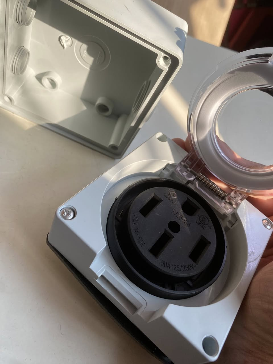 يتوفر ادوات تسلا عام بلادي وتجاري
تفصيخ /جديد لكل الفئات بموديلاتها3/y/x
-برمجة عقل كارت بدل تالف بدل مفقود كارت احتياط رسمي 
-فتح بطاريه مقفوله كراش
-برمجة  وتبديل عقل ايرباك ومسح الكراش
-تصليح حزام مقفول مع اطفاء اضواء الايرباگات بالكامل 
-ادوات صدر امامي خلفي y/3
-ويل كب y/3
-دعاميات امامي خلفي ودرع دعاميه وسماعات
-درع دعامي امامي خلفي
-بك لايت اشاره حمره وصفره تفصيخ وجديد مازدات اصلي وباسعار تنافسيه ويتوفر تجاري حسب رغبة الزبون
-كارت تسلا اورجنال 
-يدة باب تسلا الاصلي مع الكينون والحساس
-مكينة جام امامي كامل تفصيخ مع توفر ماطورات 3/y/x
-بطانة جاملغات امامي وخلفي y/3
-بطانة باب كامل مع التحكمات
-حوض امامي y/3
-جسر دعاميه امامي خللفي y/3
-حساس تاير /حساس ايرباك /حساس دعاميه
-ارضيات تسلا كوالتي جداً جداً عالي 3/y يتوفر تقم كامل للموديل ٢٥/٢٤ الهايلند
-ماء راديتر مطاابق لمواصفات تسلا العالمية مع توفر تبديل ماء المنظومه بالكامل 
-يتوفر تبديل راديتر وراديترات تفصيخ3/y
-يتوفر كافة اعمال الادامه والصيانه والبرمجه والتصليح على ايادي خبراء اختصاص تسلا 
-اكسسوارات داخلي وخارجي
-فلاتر تبريد داخلي خارجي y/3
-ارضيات y/3
-بردة سقف بانوراما y/3 كهرباء وعادي
-صيانة وبرمجه وفتح العقول 
-فتح كراش وتصليح البطاريات الكبيره والصغيره
-تبديل وتصليح وبرمجة الايرباگات على ايادي خبراء اختصاص تسلا 
-ماطور x/s/y/3 متوفر مع العمل او بدون مع ضمان العمل والتشغيل
للتواصل ماسنجر 
اتصال ***********
واتساب ***********
يتوفر توصيل لكافة محافظات العراق 
يتوفر صيانه موقعيه وبرمجه اونلاين لمحافظات العراق كافه
حصريا ًتتوفر لدينا خدمه استلام السياره على حادث امريكا وتسلم جاهزه للزبون
TES
