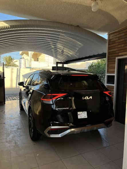 Sx prestige 2025 سبورتج 
ماشي 7000

بدون تبديل بدون صبغ 
بدون ايرباك
بيها pdr 

المواصفات اعلى شي ب السبورتج

4 كامرات 

رادارات

كشنات تبريد تدفئه 

خزن كشنات ميموري 

سستم صوت هارمن 

كامرات ويه الاشاره
***********
