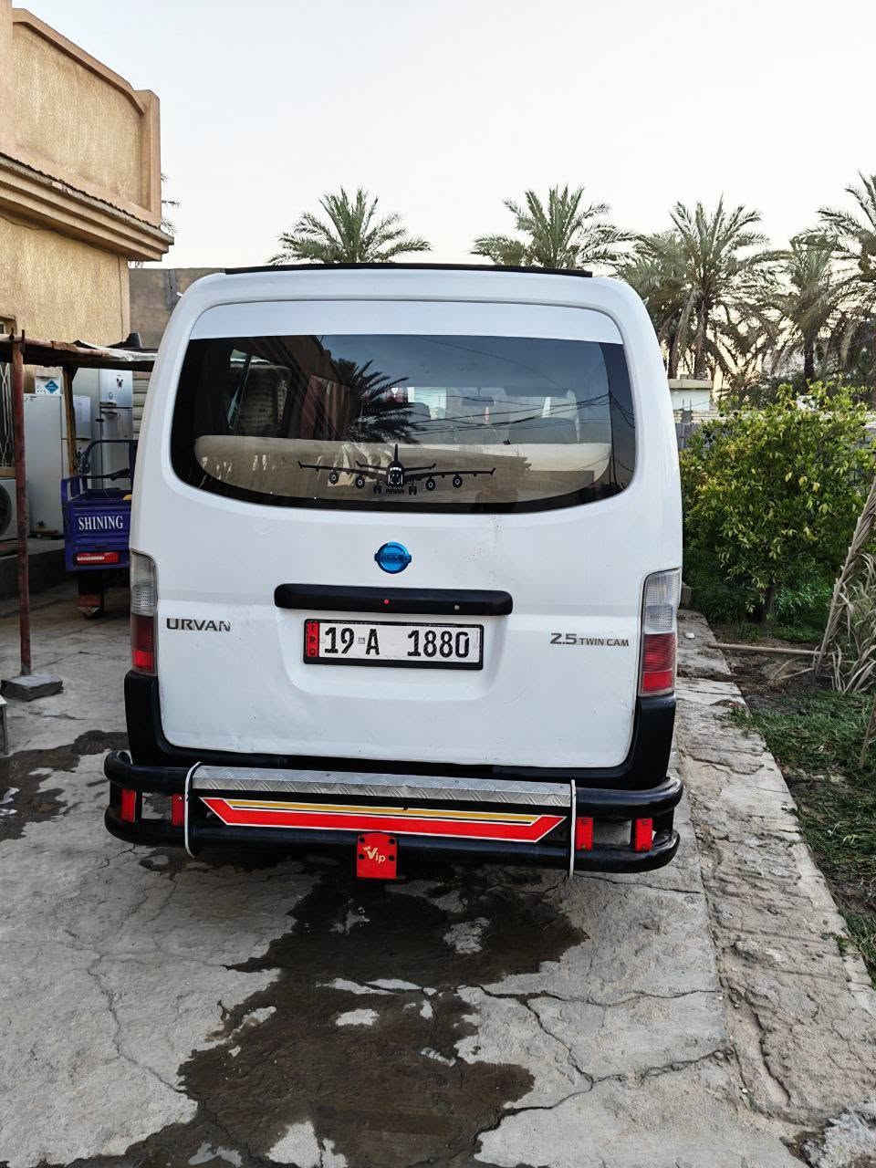 نيسان يورفان ٢٠٠٨ للبيع السيارة مكينة بالجيس ومنضومة تبريد جديد شغل ابو زينب دوشمة كاعية جديدة السعر ١٢٧وبيهة مجال شوية***********
