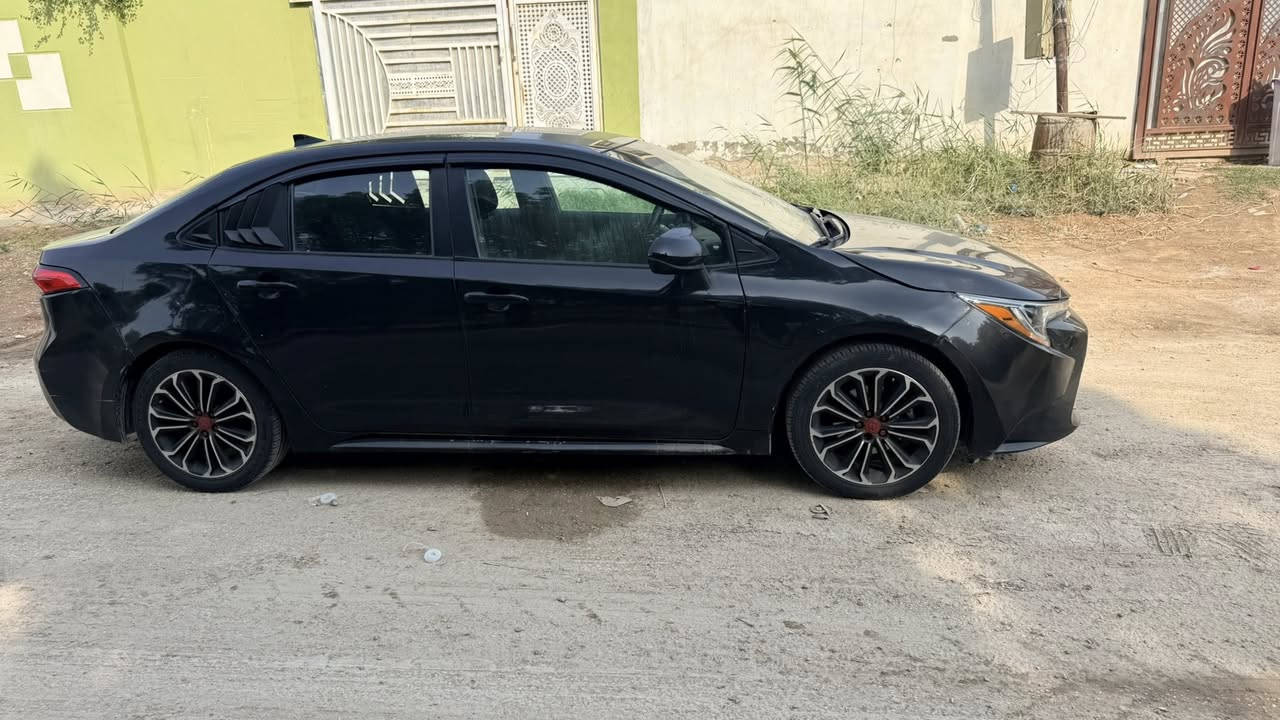 السلام عليكم للبيع فقط كورلاه 2022 معوقين  السعر 130 وبيه مجال نص فول السيارة للاستفسار اكثر ***********
