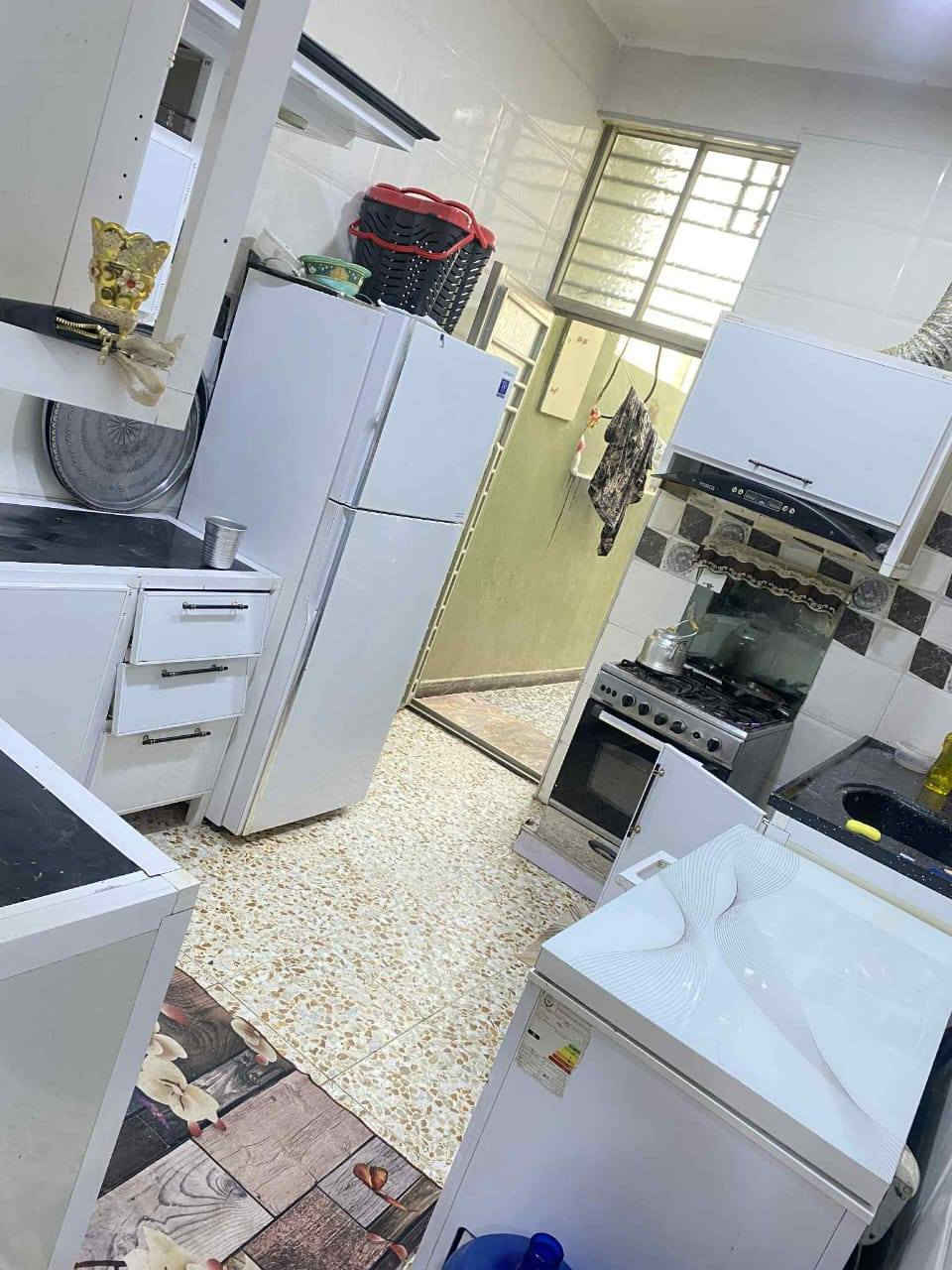 السلام عليكم ورحمه الله وبركاته بيت للبيع ١٠٠م شارع المعمل قرب جامع الخزاعل فرع أسواق حسين الرماحي يبعد عن الشارع الرئيسي ١٠٠م  صب كونكريت اساس وسكف طابوك جمهوري غرفه ٥*٥ استقبال ٥*٤ صاله ٥*٣ونص مطبخ ٤*٤ بناء حديث قرار ٢٥مشمول بالتطويب يكف مطلك تشارف اشتايكر بيت كامل من جميع النواحي رابع بيت عن الشارع الرئيس تبليط من الشارع الرئيسي لباب البيت عرض الشارع ١٠م جيران ذهب صافي الاستفسار خاص او الاتصال واتساب ***********
او الاتصال ***********
