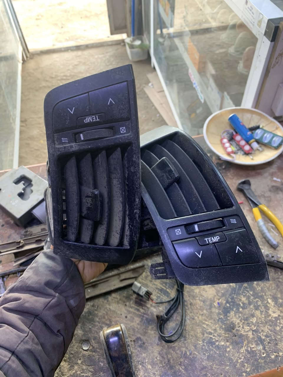 السلام عليكم
متوفر غراض دشبول جكساره 
فقط الي بالصور للبيع شغالات وعالفحص 
أسعارهن مناسبه 
الموقع/ بغداد قضاء التاجي


**إذا كنت صاحب هذا الإعلان وتريد حذفه لأي سبب، رجاءا أرسل رسالة إلى الدعم الفني**