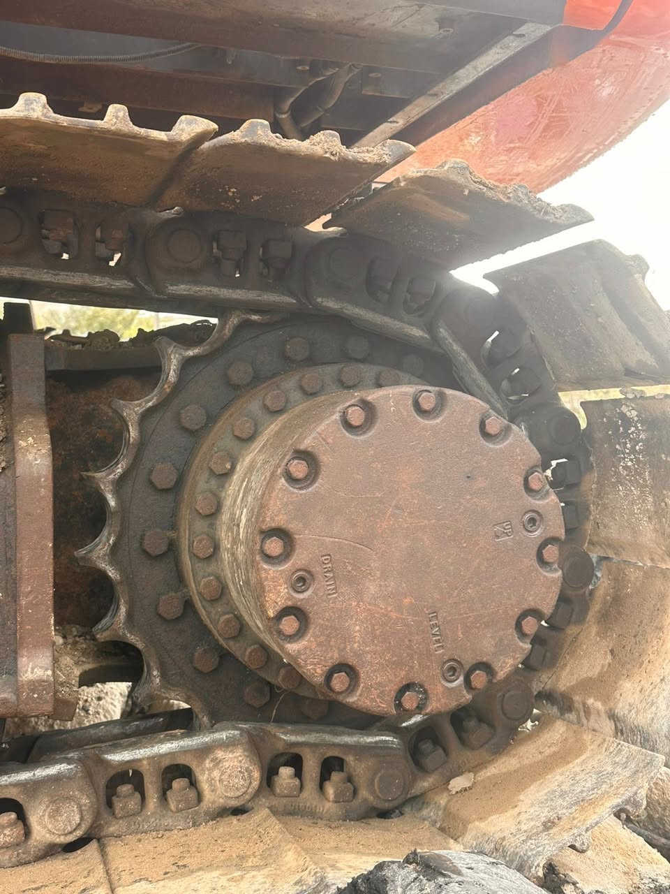 سلام عليكم للبيع فقط حفاره هيتاشي زت ثري حجم 210 ايلسي مكفوله وجاهزه للعمل رقم بغداد سنويه 31 زنجيل 70 
فقط الثكاله صبغ الباقي كفاله عامه حداديه رولات جدد كماشه وكيله جدد نقار وياهه جاهزه العمل مكاني بغداد
استفسار رقمي ***********
