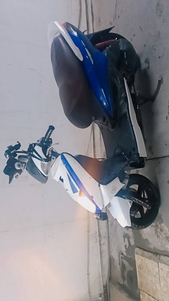 السلام عليكم
دراجه سكنس نثيه للبيع 
الدراجه مكفوله 
المكينه مجفته 
الرقم ***********
 العنوان بغداد
