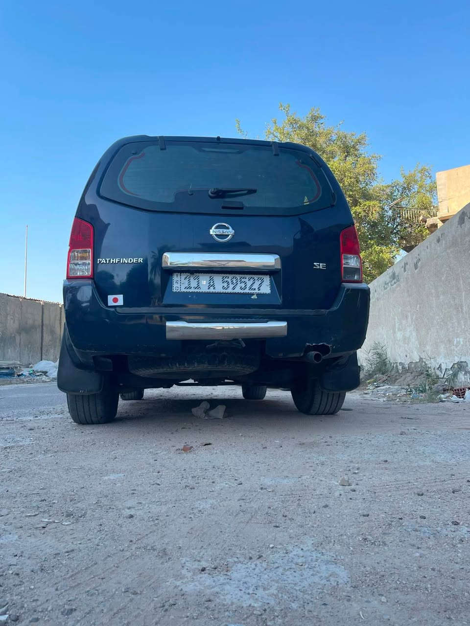 نيسان باثفندر ٢٠٠٧ 
وارد امريكي 
٧ راكب 
٣ قطع تبريد 
محرك حجم ٤٠٠٠ ستة سلندر 
_فتحة سقف 
_تدفئة بالكشنات وكشن كهرباء
_دوسة السكليتر و البريك كهرباء تتقرب و تتبعد 
_مري كهرباء 
_مثبت سرعة 

السيارة حادثهة جاملغ وباب خلف السائق 
و بيهة قطعتين اضافية يعني اربع قطع 
بيهة شخوط و ملاحظات 
السعر ٨٢ وبيها مجال 
مكاني بغداد حي الجامعة 
*********** بغداد, العراق


**إذا كنت صاحب هذا الإعلان وتريد حذفه لأي سبب، رجاءا أرسل رسالة إلى الدعم الفني**