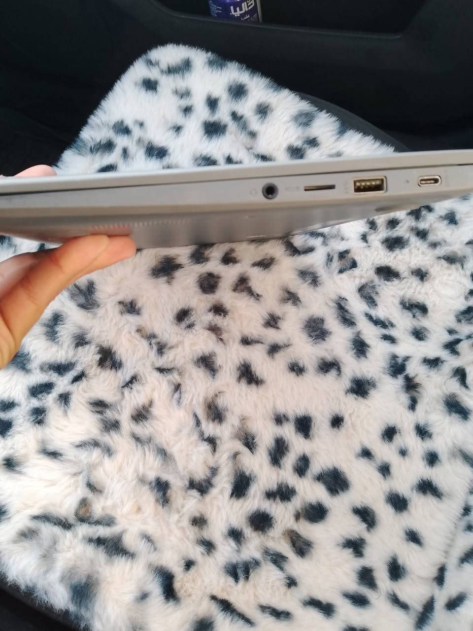 السلام وعليكم 
لابتوب HP للبيع 
لابتوب جديد بدون ملحقات وبدون شاحنه مالته سعرها ١٠ الف بسوك

لابتوب عارضه ب٥٠ الف قفل سعر 
***********
