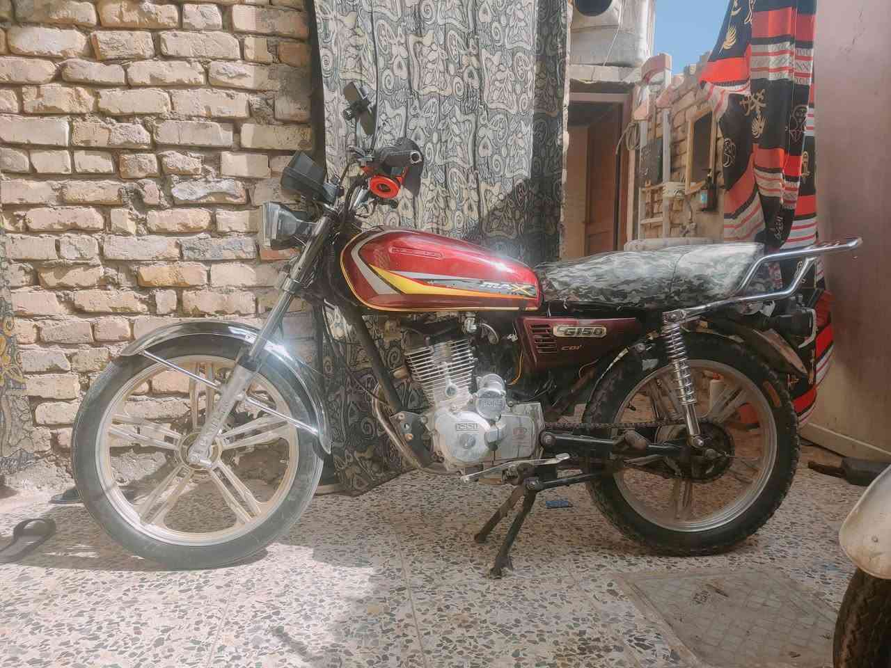 سلام عليكم دراجه تايكر 5 كير دراجه كامله بيه نقص شخاطه سلف عاطله دراجه اوراق موديل 21 مامفتوحه مكينتها دراجه متروكه والصور جدد وشلعه شك الكاع مكينه نضيفه دبلات تخم جديد كهربأئيات شغاله السعر 500 وبيه مجال حك جيه العنوان بغداد الشعله 
للتواصل *********** واتساب
ملاحضه ممتواجد علا خاص فيس
