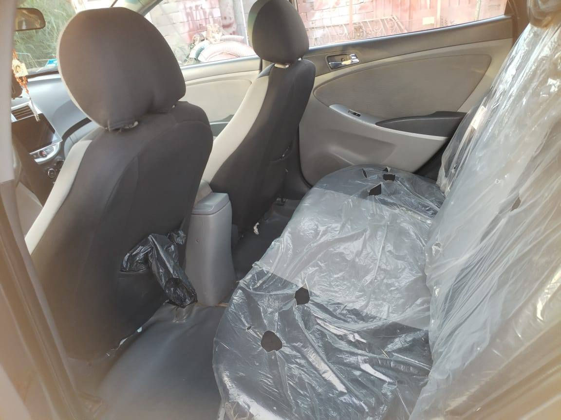 اكسنت للبيع
السياره جاهزه اي نقص مابيها 
مكينه 1600جي دي اي
وارد امريكي 
السعر 83
0773 215 6364
