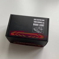 ضوء خلفي ذكي للدراجة مع إشارة انعطاف وضوء فرامل، جهاز إنذار مضاد للسرق...