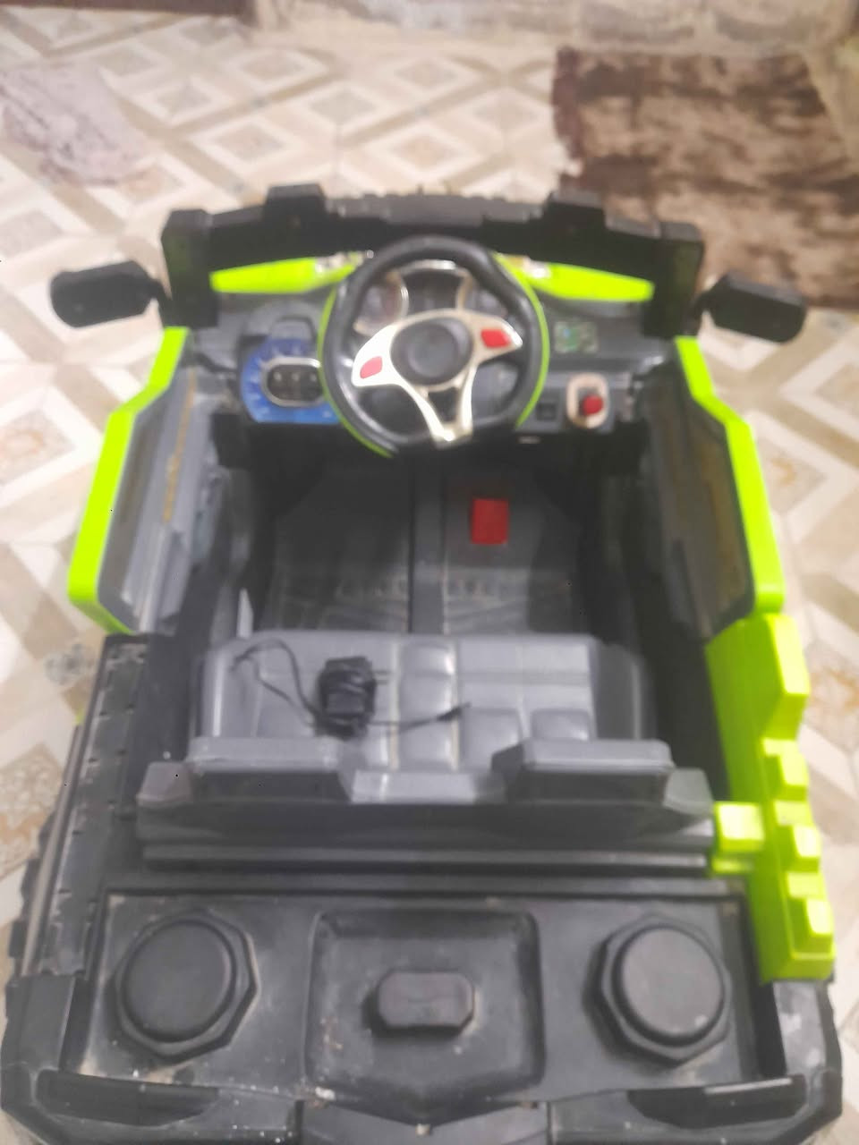 سلام عليكم سياره شحن مال الطفال البيع متروكه يراد بطاريه الهه دبل ماطور جبيره وياها شاحنه سعرهه ٨٠ الف مكاني الزعفرانيه يم عمارات سعيده *********** بغداد, العراق
