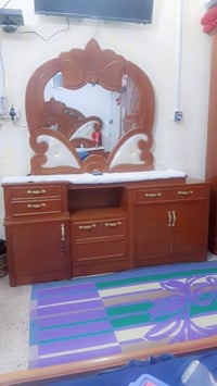 غرفة اخشاب • نظيفة • مستعجل