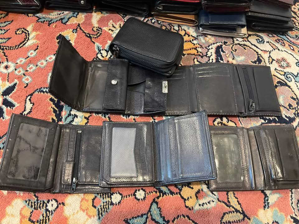 محفظات جلد طبيعي


**إذا كنت صاحب هذا الإعلان وتريد حذفه لأي سبب، رجاءا أرسل رسالة إلى الدعم الفني**