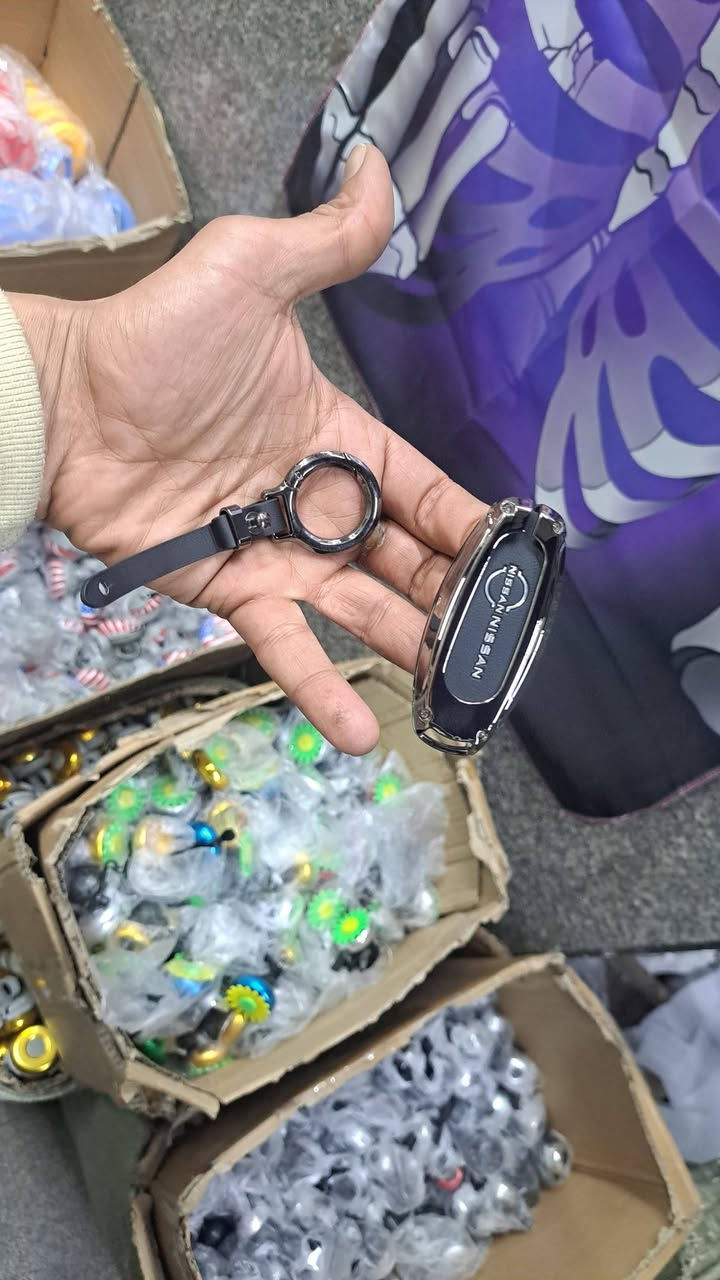 كل الي تحلم بيه لعربيتك موجود عندنا ✨️
لمـالكـي سنترا 😍 

✨️ هوايات مطر بيانو بحز نيكل 🌧 

✨️ كفر مرايا باتمان بيانو بلاك 🎹 

✨️ شراعة خلفي بيانو بلاك 🎹 

✨️ دواسات TBE 

✨️ دواسات 3D 

✨️ كفر مفتاح معدن 

✨️ كفر عتب سليكون 

✨️ هوايات مطر أسود 

✨️ طقم مساحات 

✨️ سبويلر شنطة ستوب 

✨️ منظم شنطة 

✨️ صدادات اكصدام 

✨️ صدادات أبواب 

✨️ سكاتات حزام 

✨️ مسند رأس 

✨️ منظم شنطة 

🌐 العنوان/وسط البلد شارع البورصة مول البطاح الأبيض محل ⬇️ 
    🤩التوفيقية ستور لكماليات السيارات 🤩 
متاح شحن وتوصيل جميع المحافظات ✈️ 

☎️للإستفسار/01027978680


**إذا كنت صاحب هذا الإعلان وتريد حذفه لأي سبب، رجاءا أرسل رسالة إلى الدعم الفني**