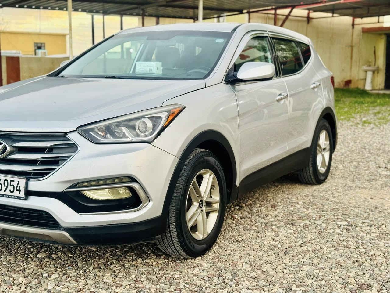 السلام عليكم 
سنتافي للبيع موديل 2018 رقم أربيل دولي بأسمي محرك 4 بيها ثلاث قطع تبديل ماشية 124 تحكمات استيرن ونضام انزلاق وبعد بيها مواصفات تبريد  دفئه شغال كير محرك صدر تواير كله شرط السيارة جديده وضع شركة 
السعر 145 وبيها مجال 
للاستفسار اتصل 
***********
***********
