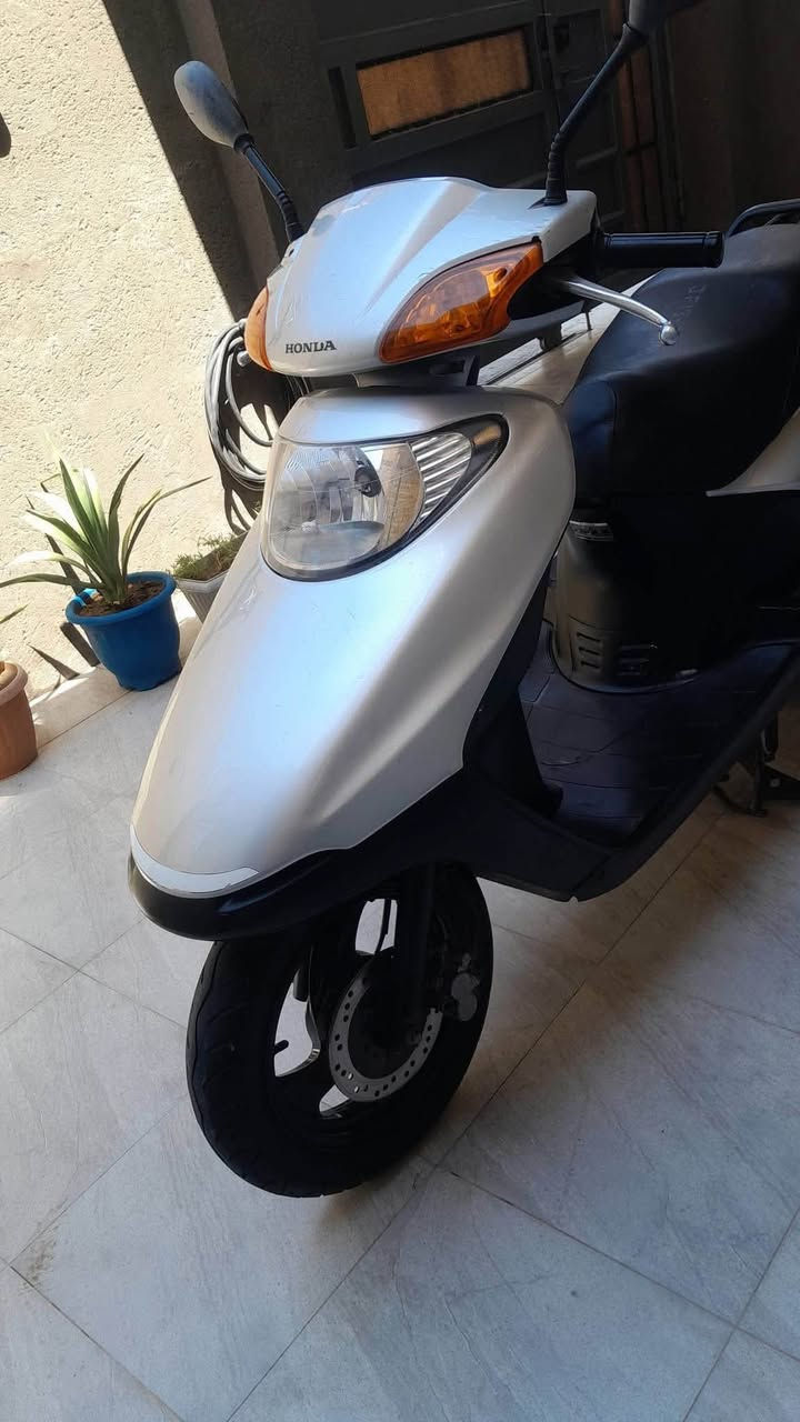 للبيع ياباني رمبه ماشيه ١٢ الف كفاله عامه السعر ١١٥٠ واسط ***********
