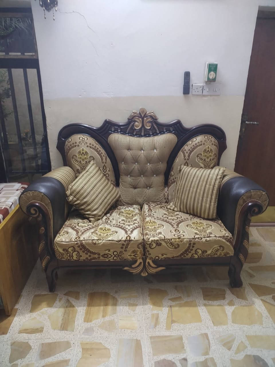 السلام عليكم  تخم  كامل للبيع السعر ٣٥٠
عنواني قضاء الدور 
***********
