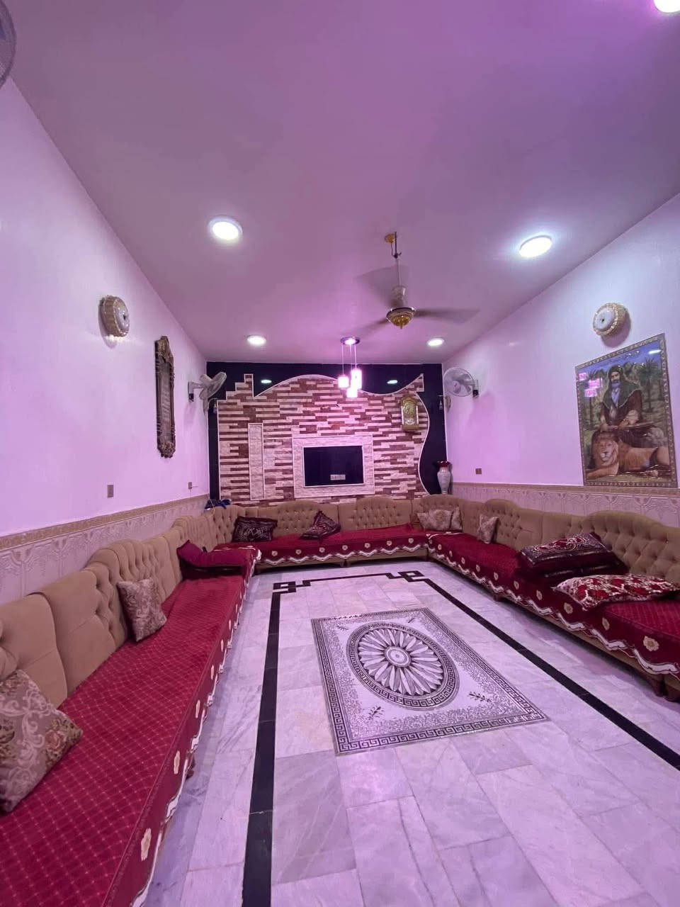 بيع مستعجل..بسبب ضرف مستعجل👍 بالعافيه على اللي ياخذه
بيت 200م طابق واحد على شارع 15 طابو صرف باسمي 
البيت كله مرمر وبناء درجة اولى
السعر 150 مليون وبي مجال 💸💸 ٫ ومطلوب 19 مليون يسدد كل سنه مليون ونص المشتري يدفعهن
بناء درجة اولى غرفتين وصاله واستقبال ومطبخ ٫ مجاري للحي كاملة وجاي يبلطون بالشوارع 
💢 العنوان النجف الاشرف الحولي شارع 30 الثاني قرب مكتبة الميالي 

للتواصل :  //


**إذا كنت صاحب هذا الإعلان وتريد حذفه لأي سبب، رجاءا أرسل رسالة إلى الدعم الفني**