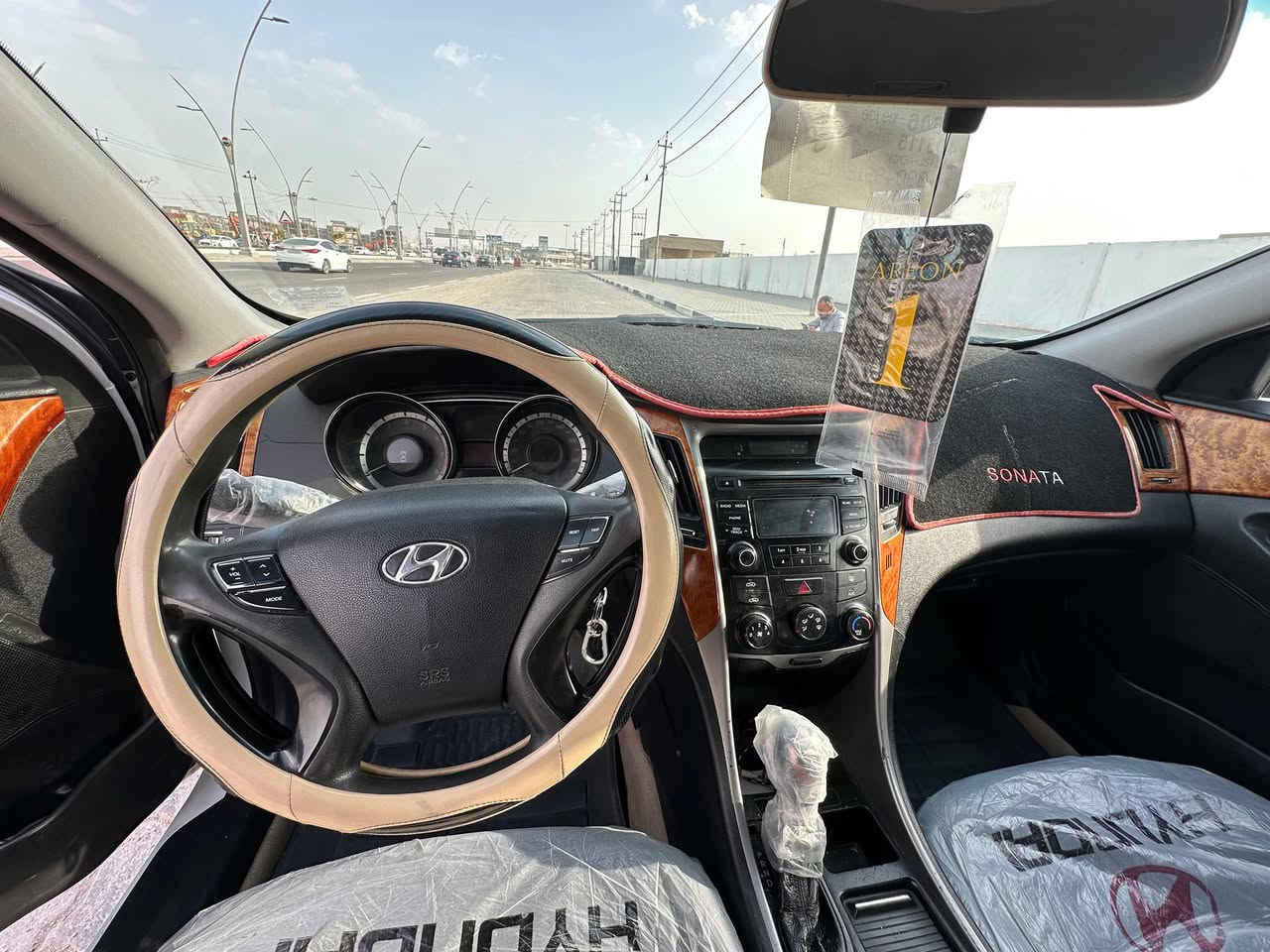 السلام عليكم للبيع سوناتا 2013 وارد كوري كفاله من الضربه والكصه
مامكفوله من الصبغ تبريد تدفئه كله شغال حداديه توب السياره نضيفه مامتعوبه سنويه ل 27

 حلوه تحكم ستيرن مرايات شفط سياره مال بيت انه مكلف بالنشر - للاستفسار : ***********--- السعر 124وبيه مجال للطيبين
