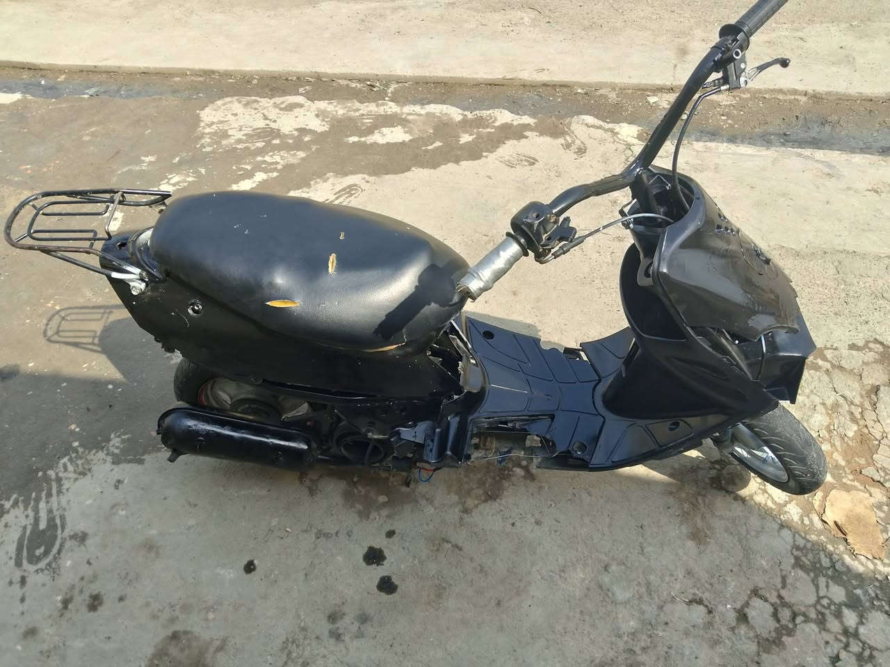 السلام وعليكم ماطور نحله بيجي9زروف ماطور تحريكه معدل نار مكينه خرسه ماطور فول السعر175وبي مجال شراي الاتصال على الرقم ***********
