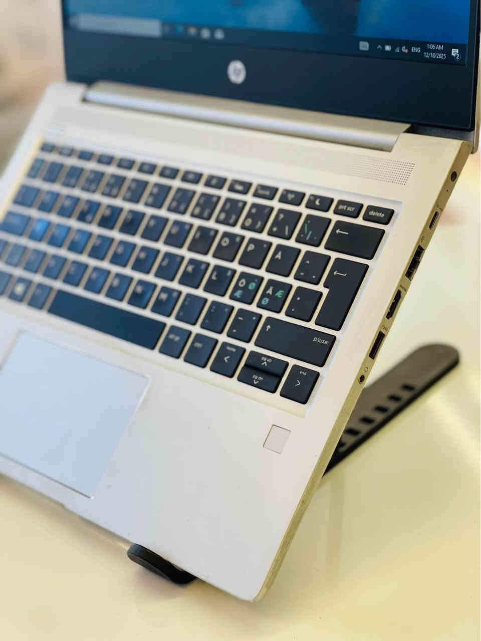 الجيل العاشر 🔥✅ فقط بسعر 169 الف 🔥

hp pro book

جCore i3 ✅

RAM8GB 

هارد بسعة 320 GB ✅

شاشة عالية الدقة بحجم 13.3🖥️

منفذ HDMI port 🎞️

منفذ VGA 📽️

منفذ usb  عدد 3

منفذ aux 

بطارية تدوم اكثر من ساعة  🔋

ملاحقات الجهاز شاحنة اصلية 🔌 + حقيبة 

نظافة الابتوب 99٪؜

العنوان الموصل الزهور دورة سيدة الجميلة  📍

مجاور  قهوة السرحان مكتب فوكس ستور  

يتوفر توصيل جميع محافظات العراق 🚚🚛🚚🚛

تفاصيل اكثر :☎️ ***********.☎️*********** موصل, نينوى
