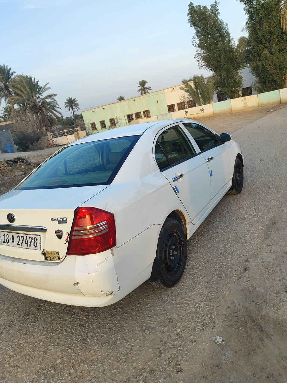 السلام عليكم للبيع سياره مكفوله كفاله عامه ليفان السعر 53او بيها مجال ***********
