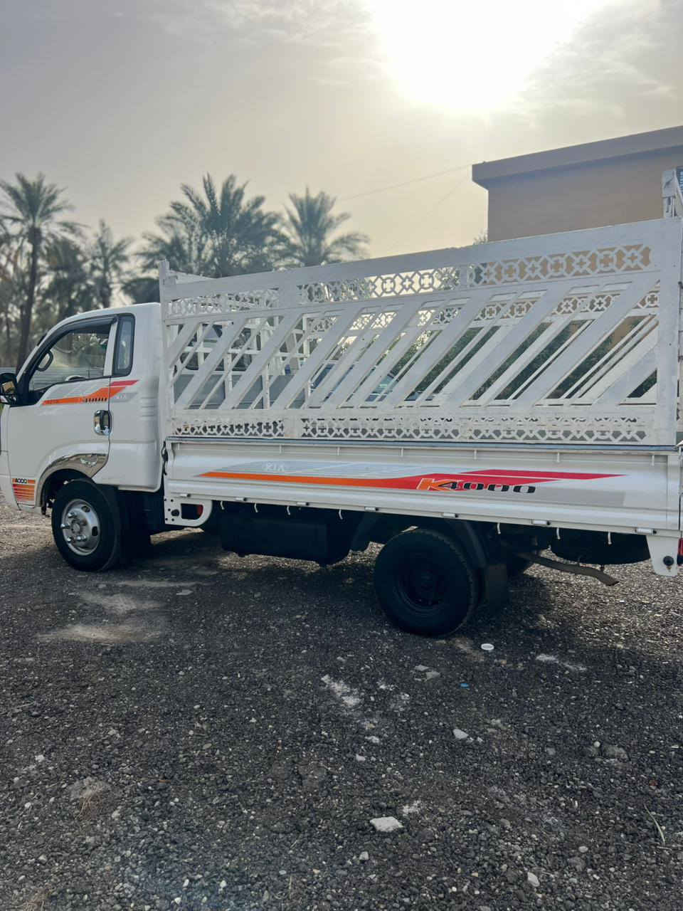 سلام عليكم كيا فحل موديل ٢٠١٠ بغداد انكليزي جاهزه تحويل ثاني يوم  اتصال ***********
